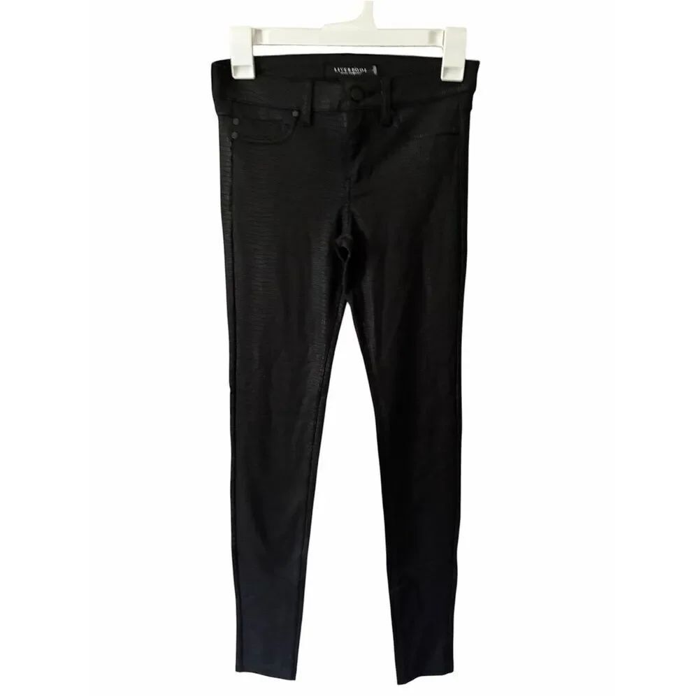 Liverpool Black Skinny Zip‑Front Pants – Women’s Size 0, Excellent Condition